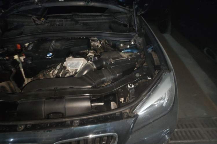 Used BMW X1 2015 sDrive18i Fashion Upgrade Edition Engine Bay Left