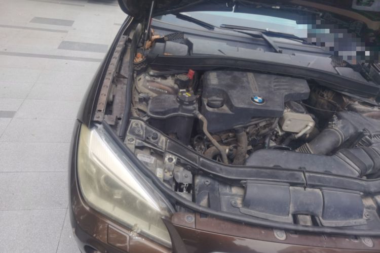 Used BMW X1 2015 sDrive18i Fashion Upgrade Edition Engine Bay Right