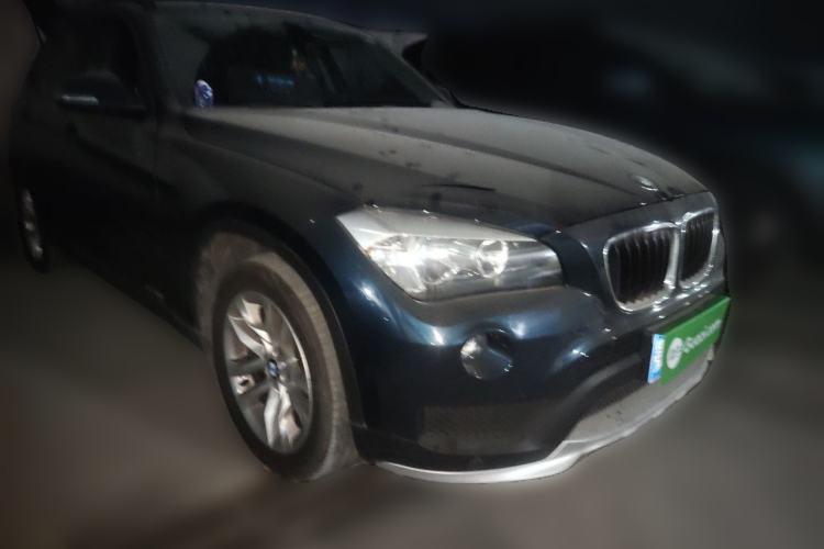 Used BMW X1 2015 sDrive18i Fashion Upgrade Edition Front Right 45 Deg
