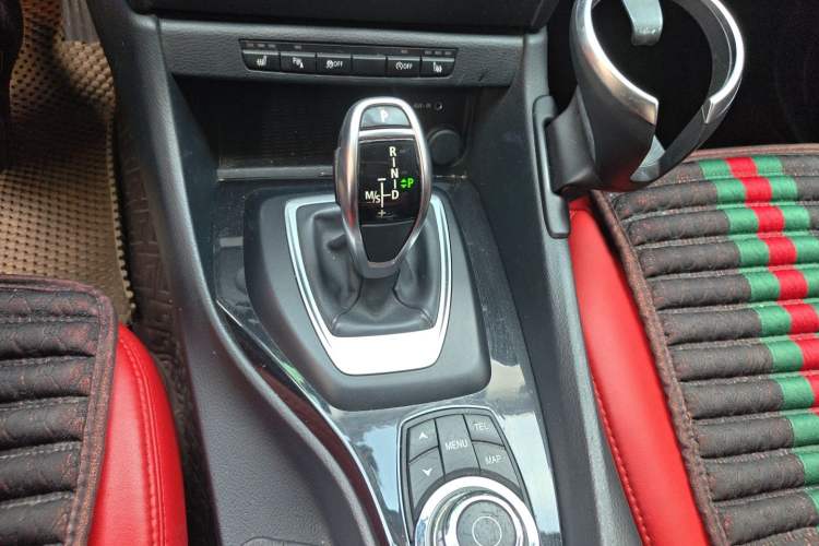 Used BMW X1 2015 sDrive18i Fashion Upgrade Edition Gear Lever