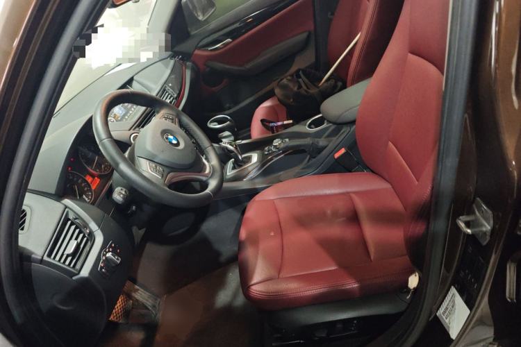 Used BMW X1 2015 sDrive18i Fashion Upgrade Edition Left Front Seat