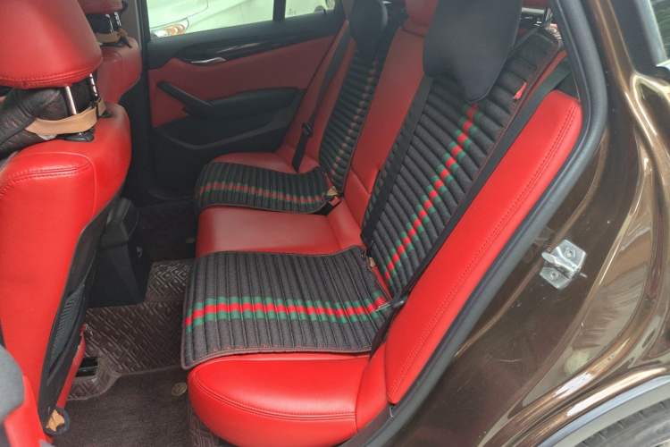 Used BMW X1 2015 sDrive18i Fashion Upgrade Edition Left Rear Seat