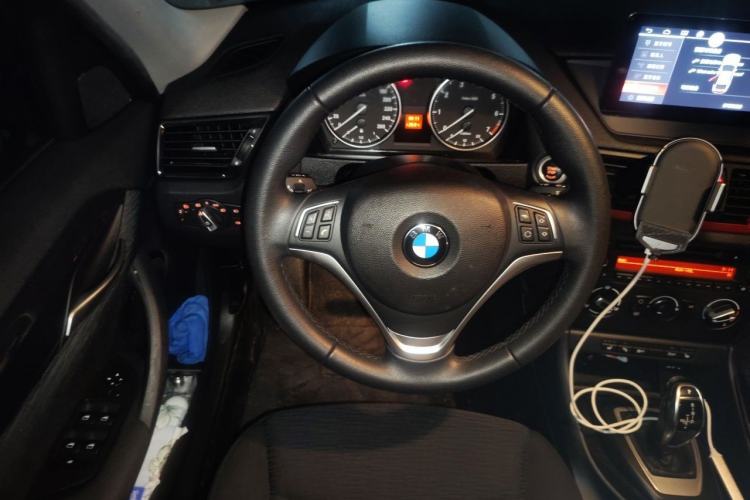 Used BMW X1 2015 sDrive18i Fashion Upgrade Edition Steering Wheel