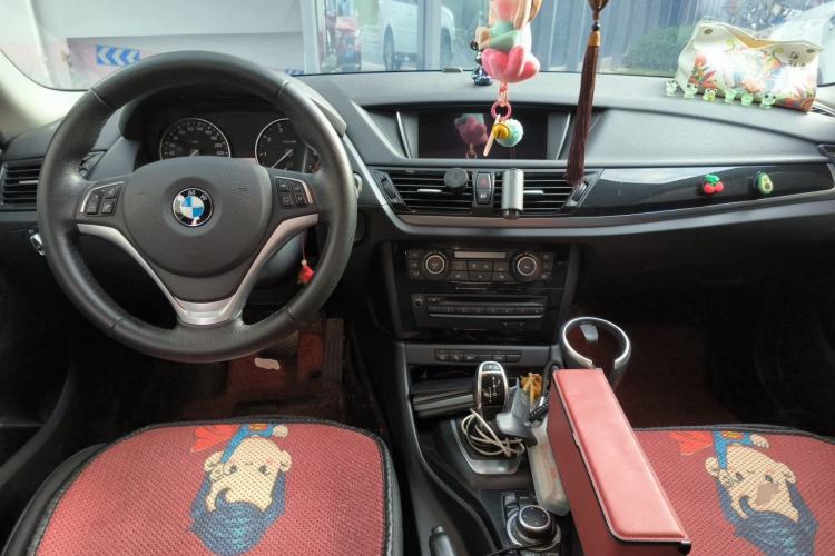 Used BMW X1 2015 sDrive18i Leading Edition Center Console