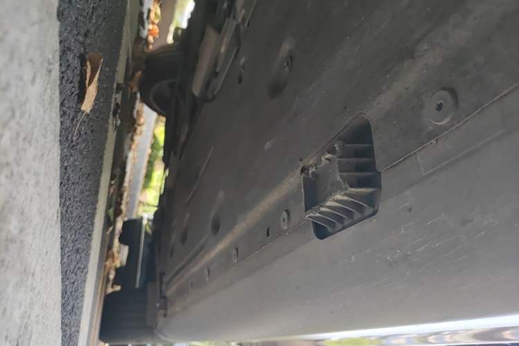 Used BMW X1  Chassis Front Left