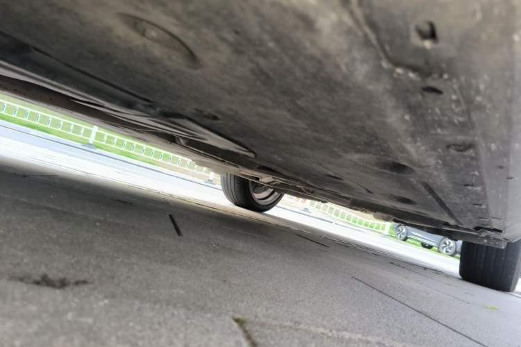 Used BMW X1 2015 sDrive18i Leading Edition Chassis Front Left