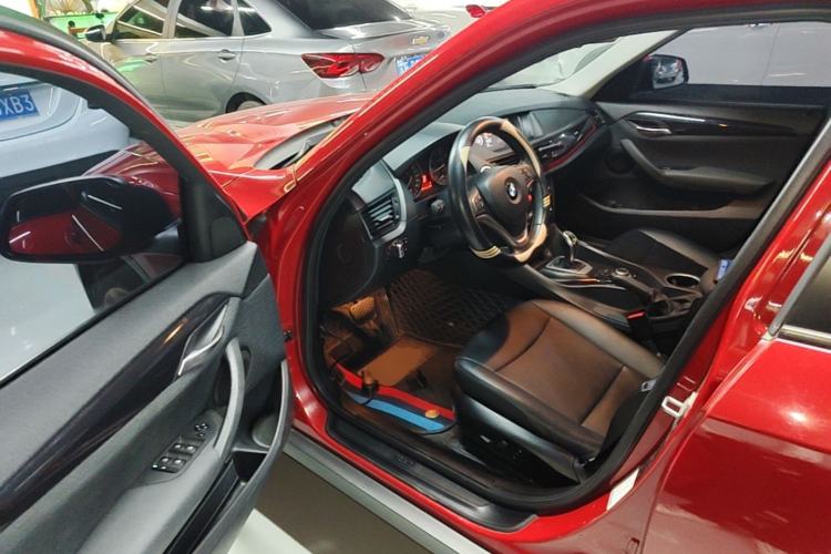 Used BMW X1 2015 sDrive18i Fashion Upgrade Edition Driver Seat