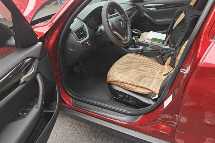 Used BMW X1 2015 sDrive18i Leading Edition Driver Seat