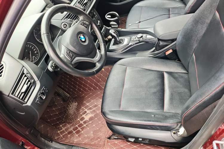 Used BMW X1 2015 sDrive18i Fashion Upgrade Edition Driver Seat