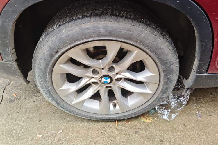 Used BMW X1 2015 sDrive18i Fashion Upgrade Edition Exterior 5
