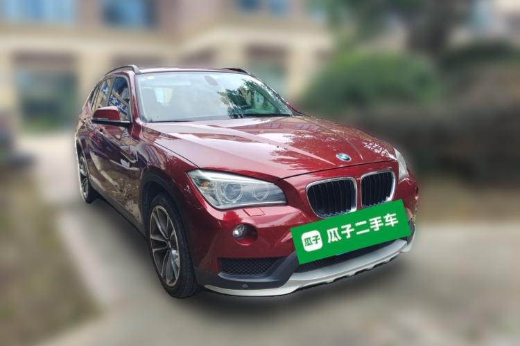 Used BMW X1 2015 sDrive18i Leading Edition Front Right 45 Deg