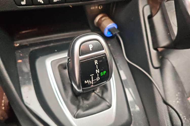 Used BMW X1 2015 sDrive18i Fashion Upgrade Edition Gear Lever
