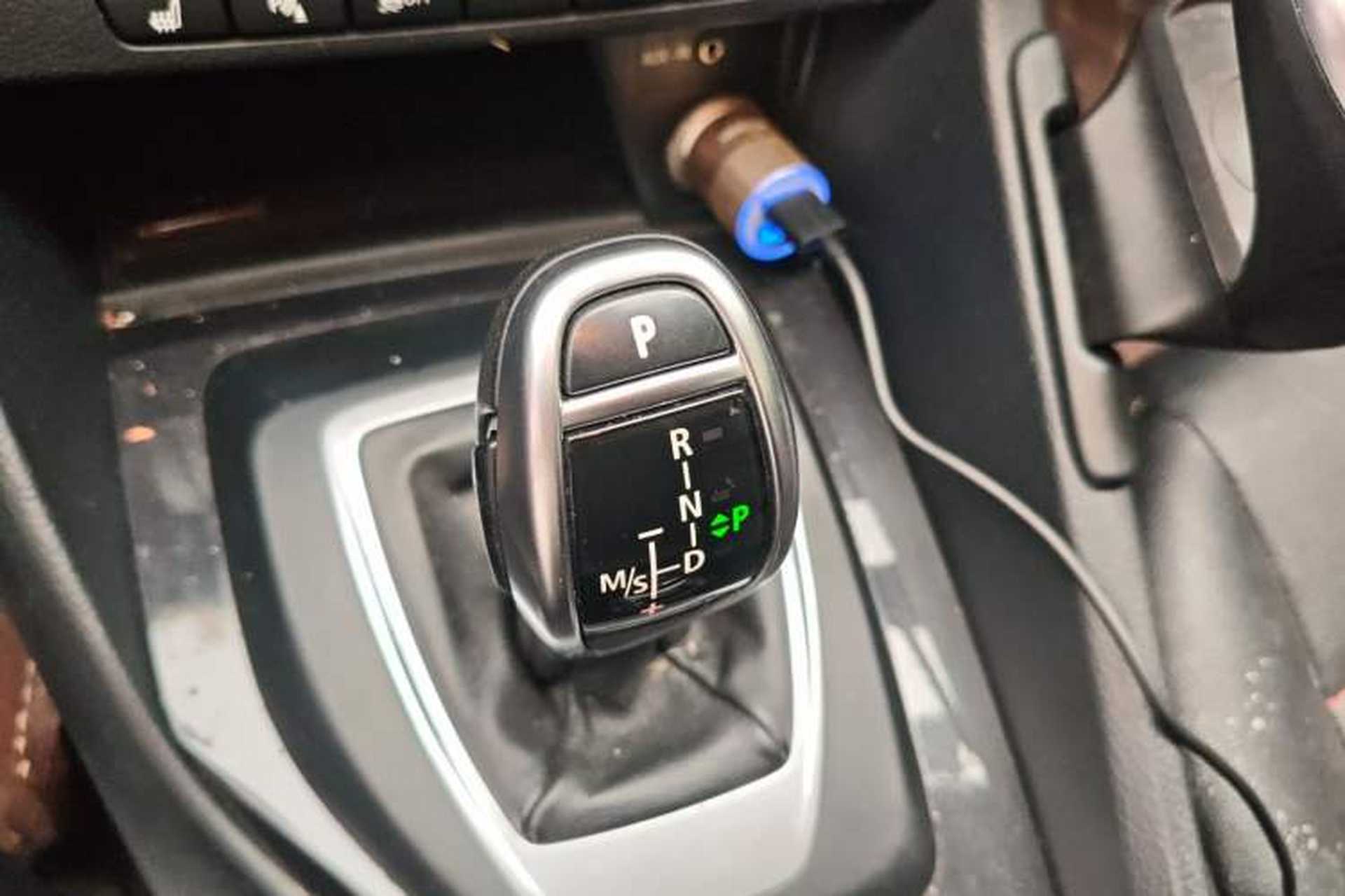 Used BMW X1 2015 sDrive18i Fashion Upgrade Edition Gear Lever