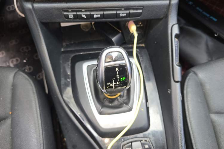 Used BMW X1 2015 sDrive18i Leading Edition Gear Lever