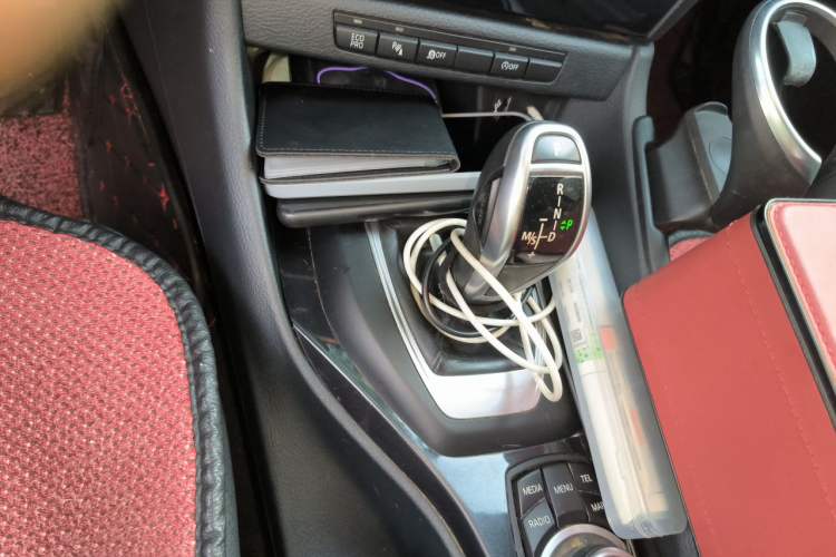 Used BMW X1 2015 sDrive18i Leading Edition Gear Lever