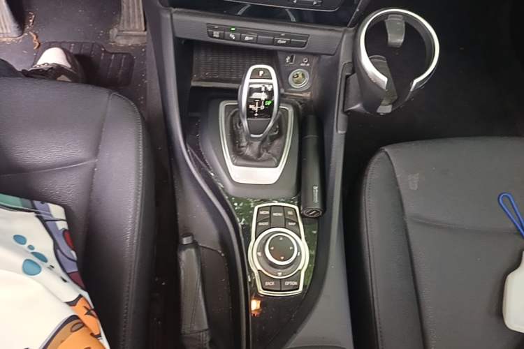 Used BMW X1 2015 sDrive18i Leading Edition Gear Lever
