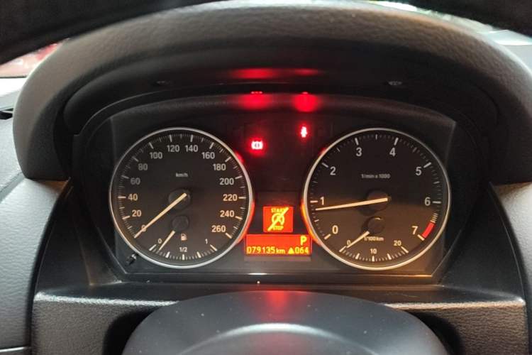 Used BMW X1 2015 sDrive18i Fashion Upgrade Edition Instrument Cluster