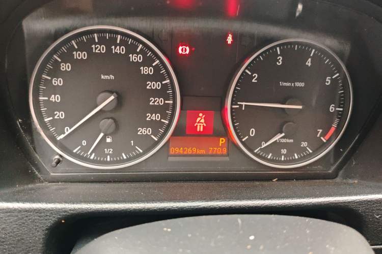 Used BMW X1 2015 sDrive18i Fashion Upgrade Edition Instrument Cluster