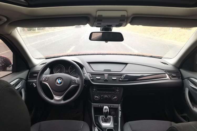 Used BMW X1 2015 sDrive18i Fashion Upgrade Edition Interior 3