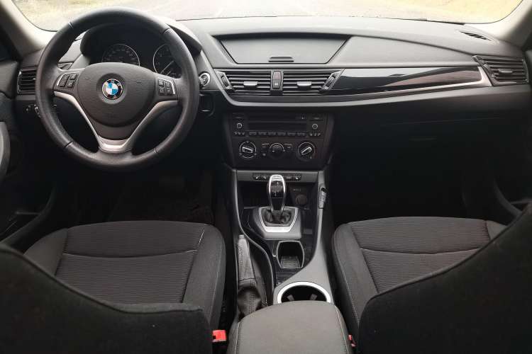 Used BMW X1 2015 sDrive18i Fashion Upgrade Edition Interior 4