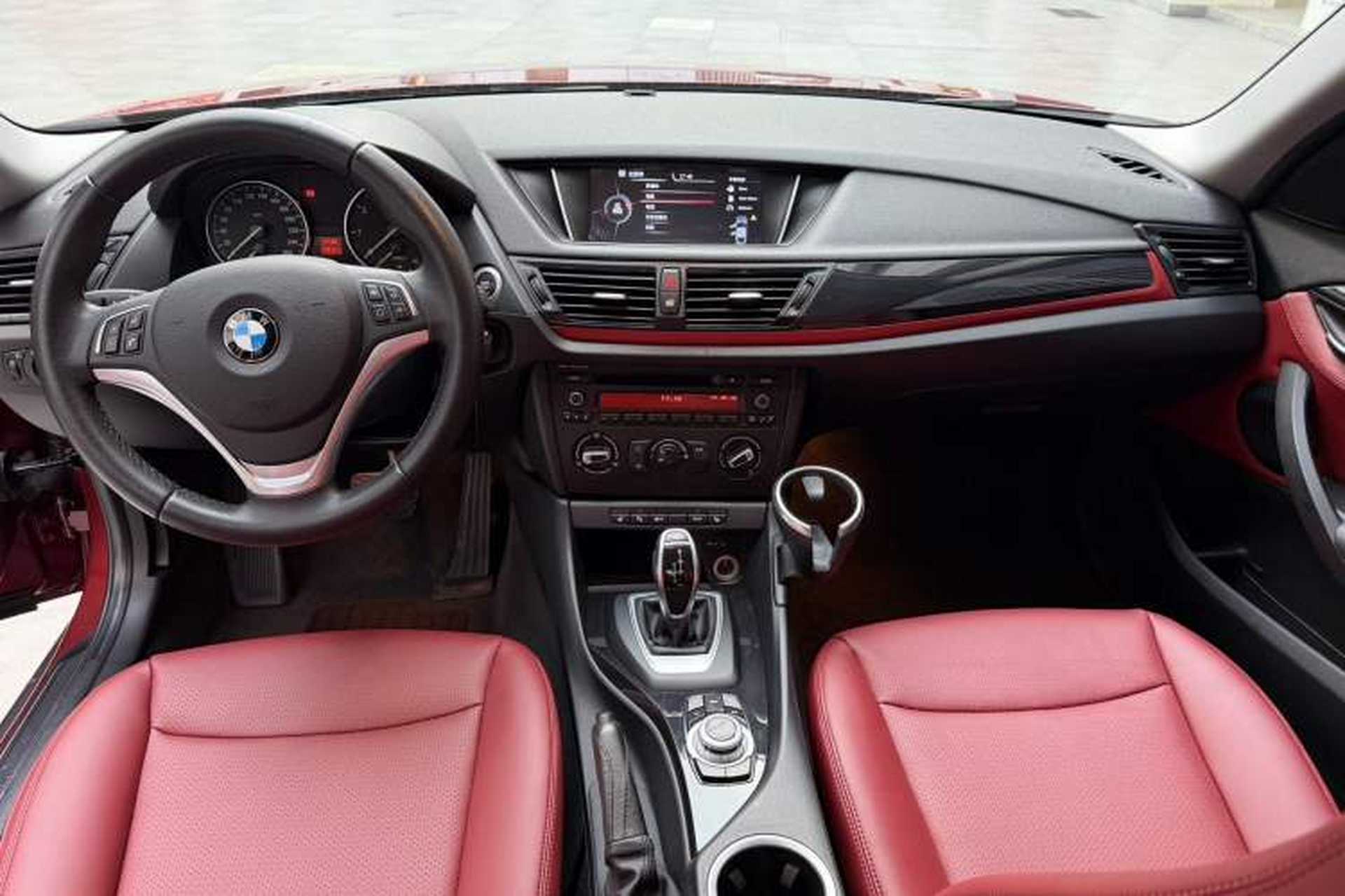 Used BMW X1 2015 sDrive18i Fashion Upgrade Edition Interior 5