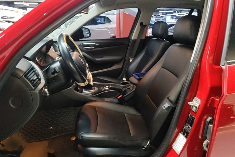 Used BMW X1 2015 sDrive18i Fashion Upgrade Edition Left Front Seat