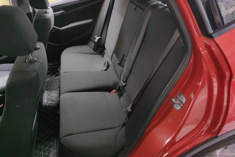 Used BMW X1 2015 sDrive18i Fashion Upgrade Edition Left Rear Seat