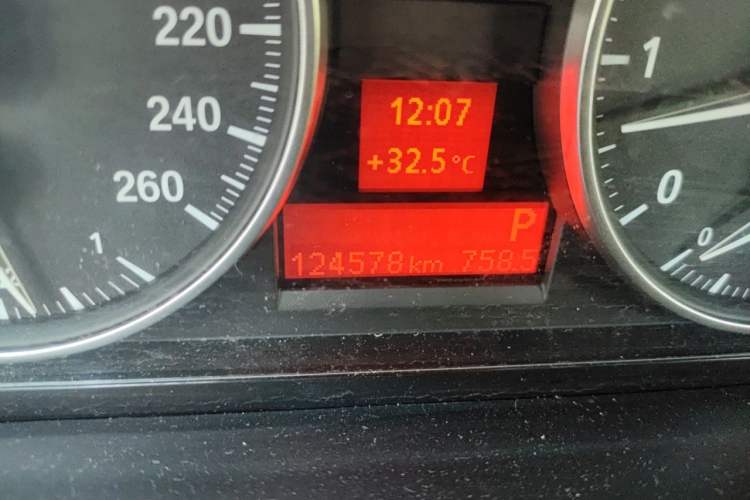 Used BMW X1  Odometer Close Up