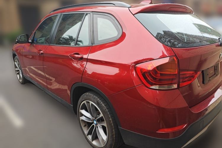 Used BMW X1 2015 sDrive18i Leading Edition Rear Left 45 Deg