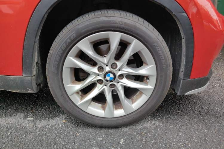 Used BMW X1 2015 sDrive18i Fashion Upgrade Edition Right Front Wheel Hub