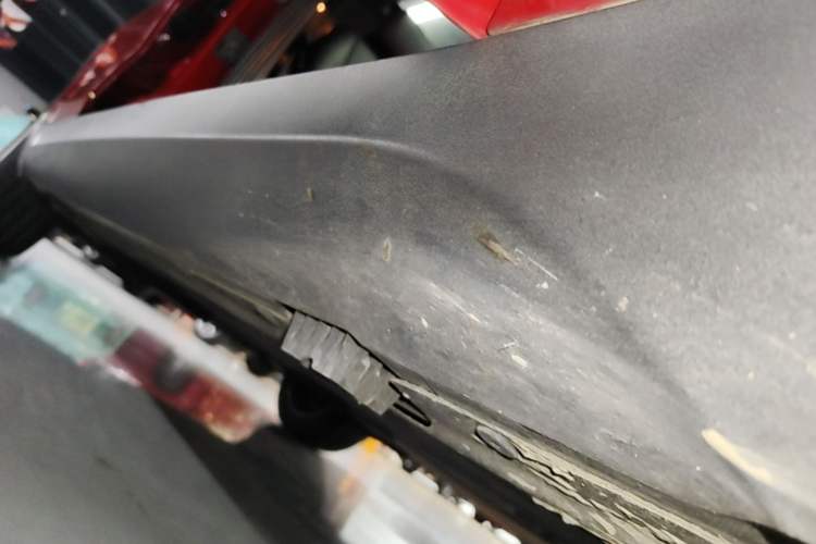 Used BMW X1 2015 sDrive18i Fashion Upgrade Edition Right Side Sill