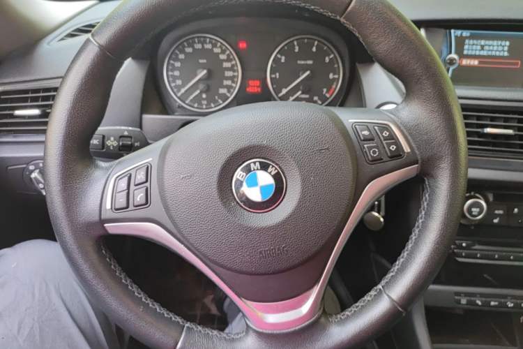 Used BMW X1  Steering Wheel