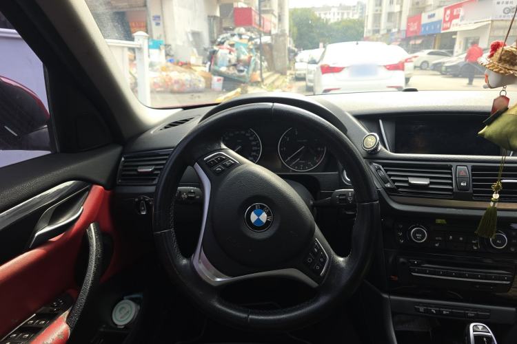 Used BMW X1 2015 sDrive18i Leading Edition Steering Wheel