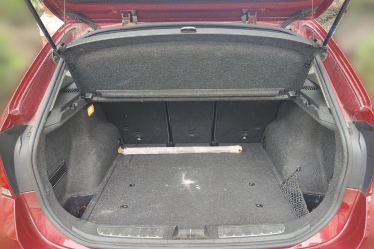Used BMW X1 2015 sDrive18i Leading Edition Trunk
