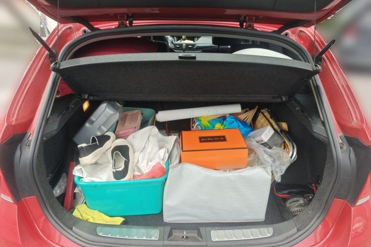 Used BMW X1 2015 sDrive18i Leading Edition Trunk