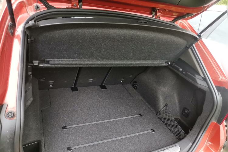 Used BMW X1 2015 sDrive18i Leading Edition Trunk