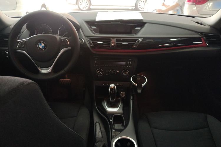 Used BMW X1 2015 sDrive18i Fashion Upgrade Edition Center Console