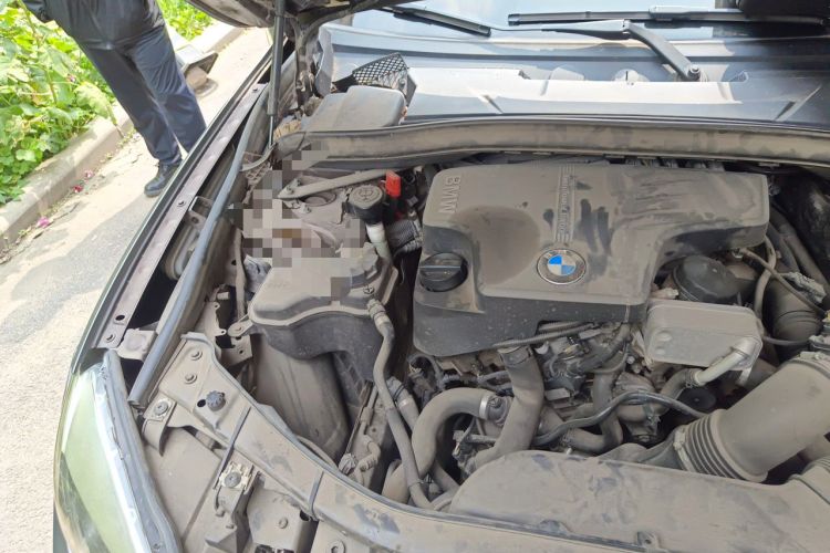 Used BMW X1 2015 sDrive18i Fashion Upgrade Edition Engine Bay Right
