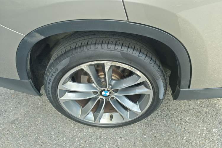 Used BMW X1 2015 sDrive18i Leading Edition Exterior 5