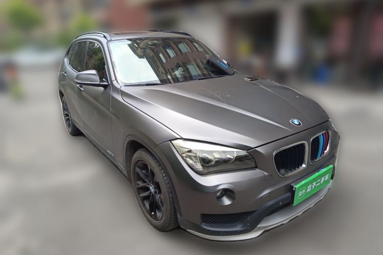 Used BMW X1 2015 sDrive18i Fashion Upgrade Edition Front Right 45 Deg