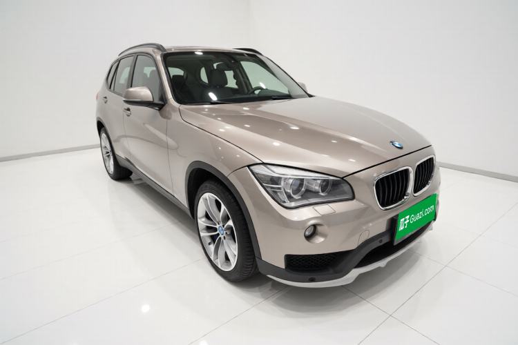 Used BMW X1 2015 sDrive18i Leading Edition Front Right 45 Deg