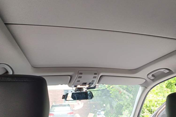 Used BMW X1 2015 sDrive18i Fashion Upgrade Edition Headliner