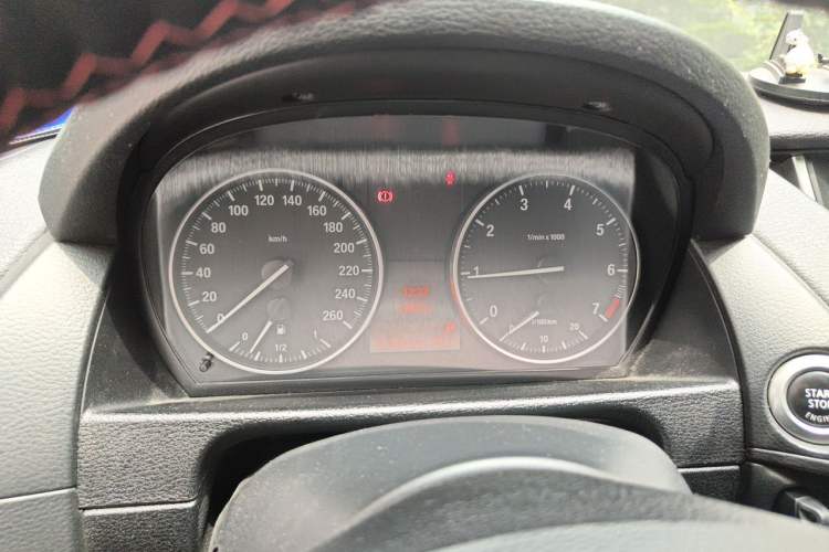 Used BMW X1 2015 sDrive18i Fashion Upgrade Edition Instrument Cluster