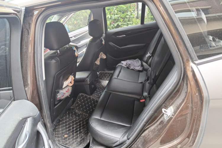 Used BMW X1 2015 sDrive18i Fashion Upgrade Edition Left Rear Seat