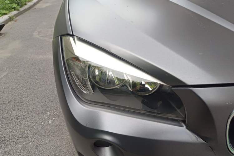 Used BMW X1 2015 sDrive18i Fashion Upgrade Edition Right Front Headlight