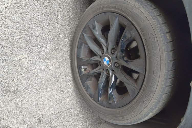 Used BMW X1 2015 sDrive18i Fashion Upgrade Edition Right Front Wheel Hub