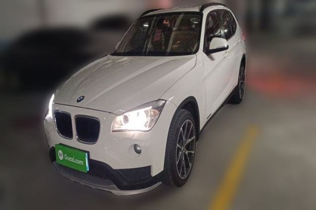 BMW X1 2015 sDrive18i Leading Edition с пробегом