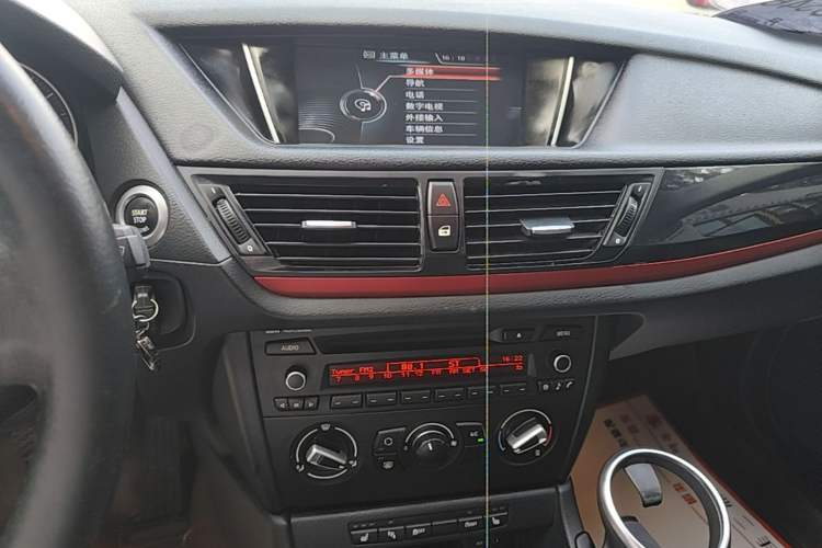 Used BMW X1 2015 sDrive18i Fashion Upgrade Edition Audio And AC Panel