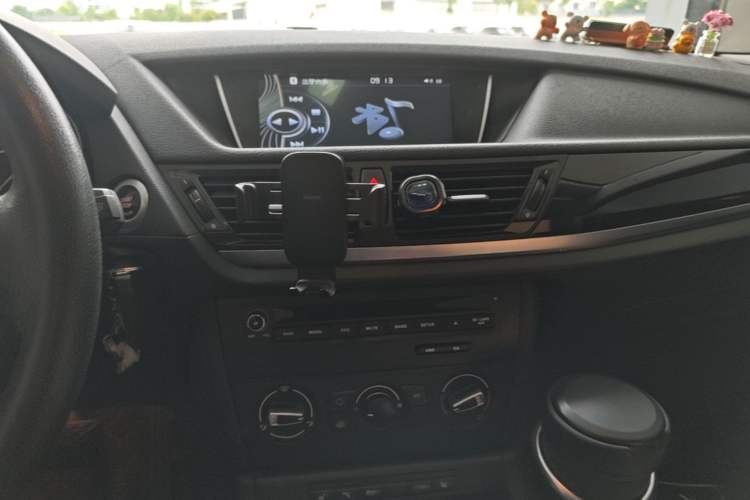 Used BMW X1 2015 sDrive18i Fashion Upgrade Edition Audio And AC Panel