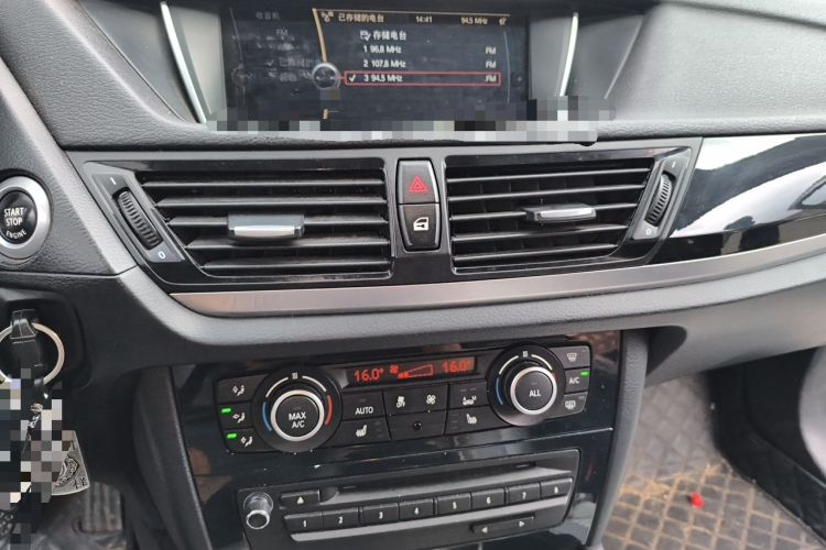 Used BMW X1 2015 sDrive18i Leading Edition Audio And AC Panel